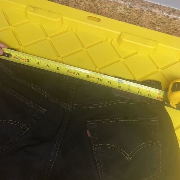 VINTAGE Levi Shorts - Picture 5 of 7